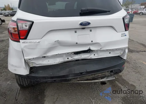 2018 Ford Escape Sel z USA, uszkodzony, nr VIN 1FMCU9HD8JUB44625